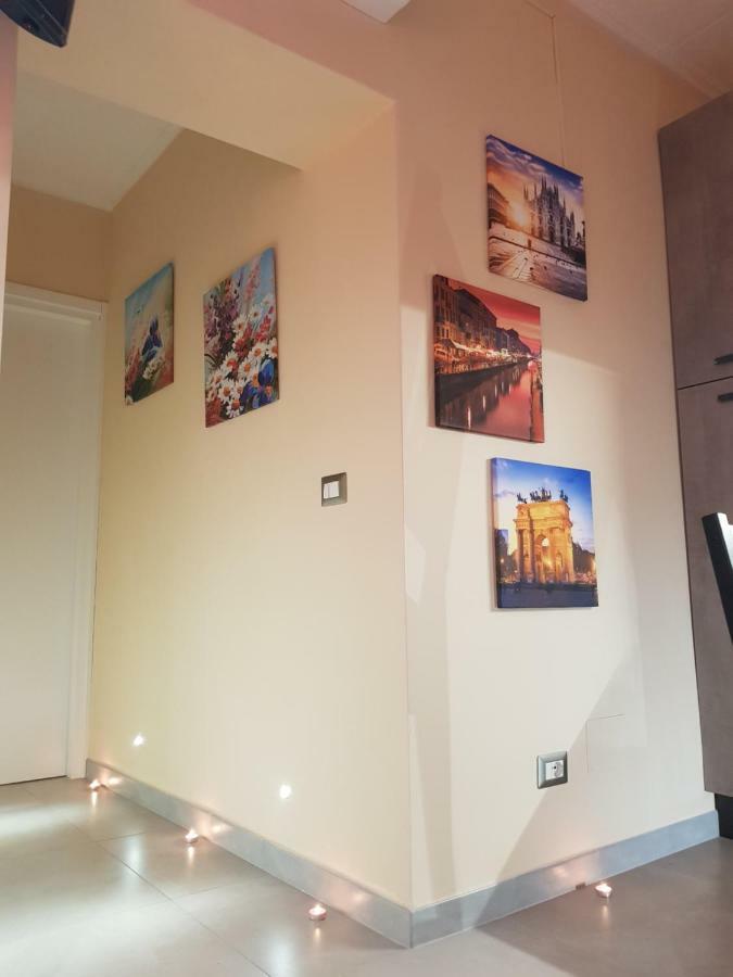 Suite In Milano Certosa Station Milão Exterior foto